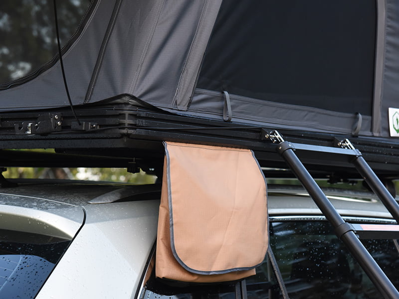 Rooftop Camping Tent na May Hagdan Rooftop Camping Tent na May Hagdan