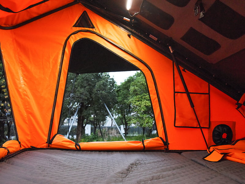 Rooftop Camping Tent na May Hagdan Rooftop Camping Tent na May Hagdan