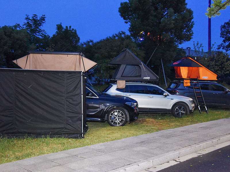 Rooftop Camping Tent na May Hagdan Rooftop Camping Tent na May Hagdan